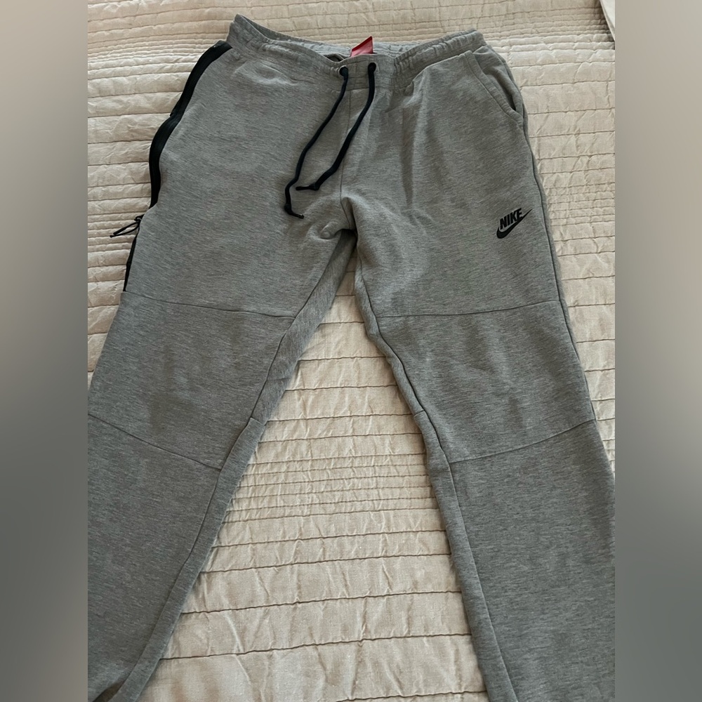 Nike sweatpants men size M